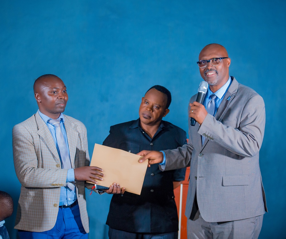 Hatanzwe amafaranga yo kwishyura mituweli ku batishoboye barenga 100