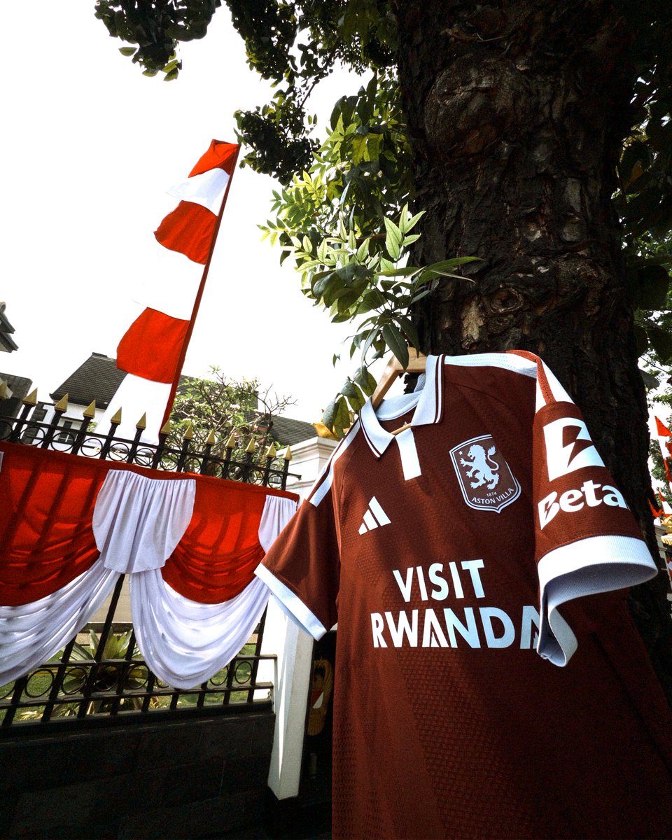 Visit Rwanda igaragara ku mwambaro wa Aston Villa