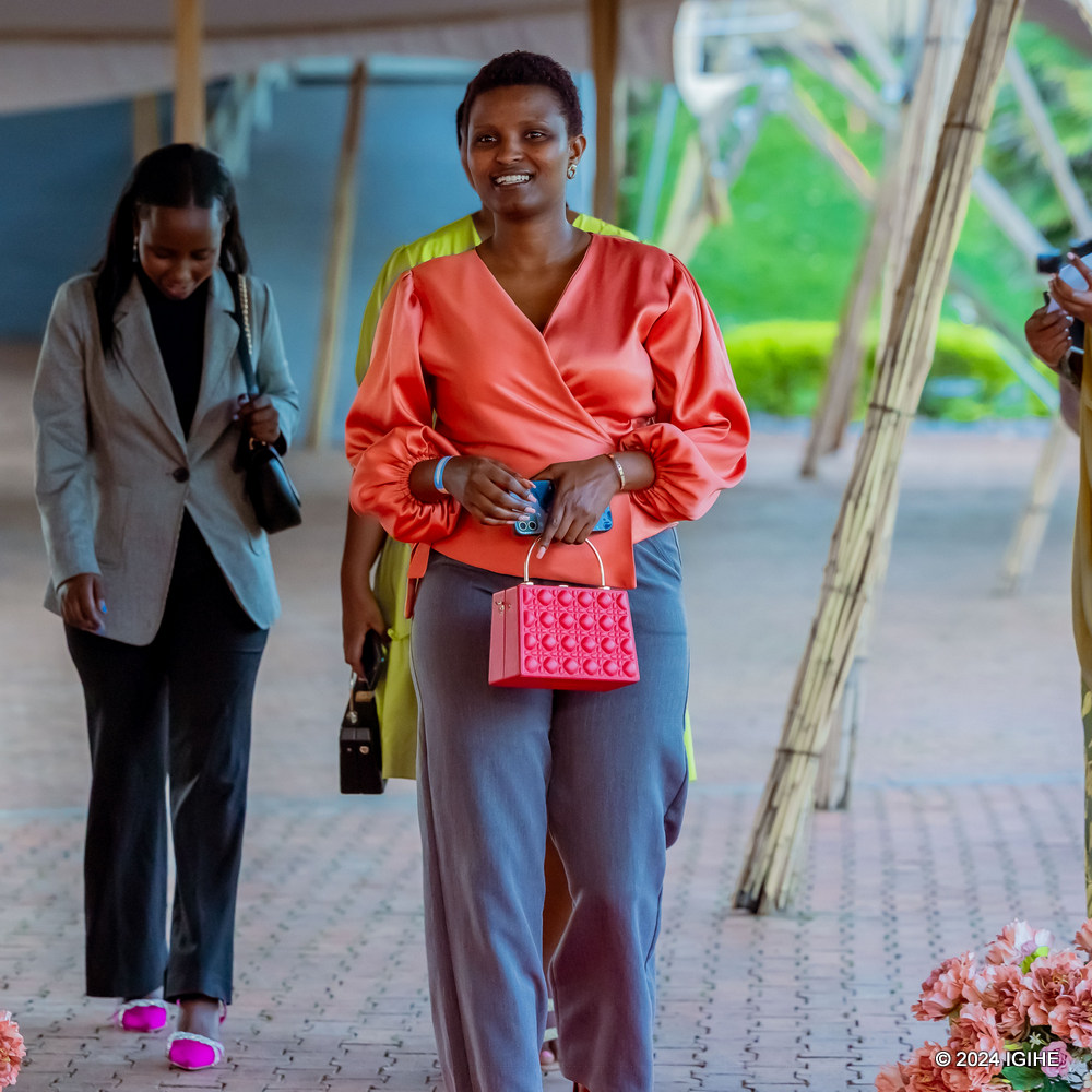 Iki gitaramo cyitabiriwe n'abantu batandukanye