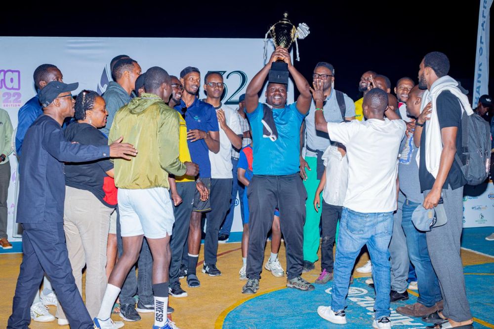 Ikipe y'Umucyo VC ni yo yatwaye igikombe mu cyiciro cy'abakanyujijeho