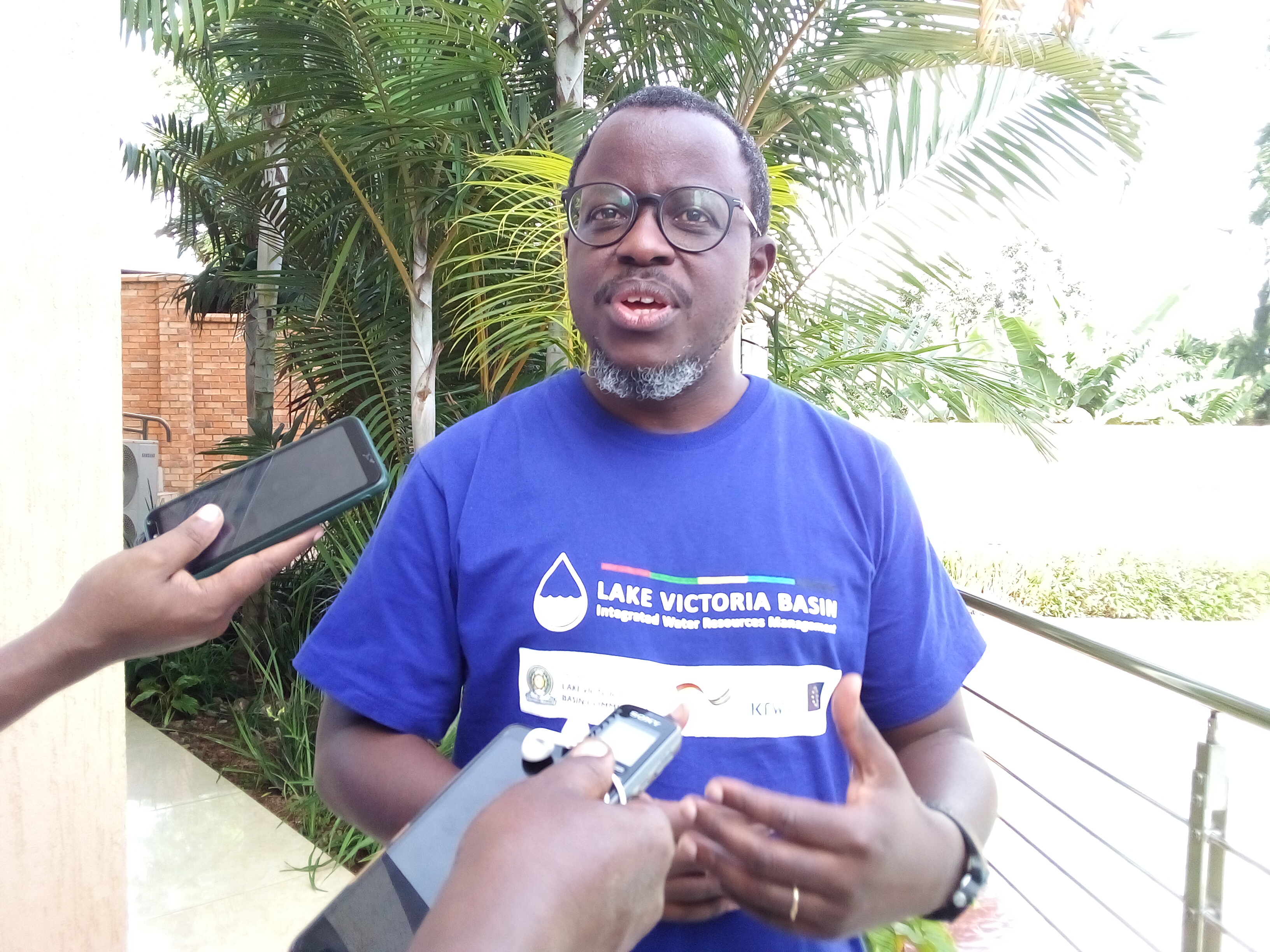 Umuyobozi wa porogaramu ishinzwe kubungabunga amazi n’imikoreshereze yayo mu cyogogo cy’Ikiyaga cya Victoria, Arsène Mukubwa
