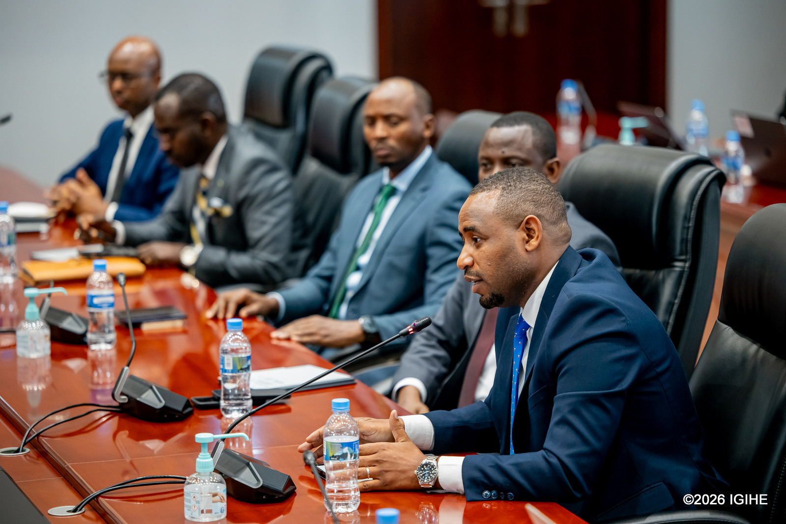 Umunyamabanga wa Leta muri Minisiteri ishinzwe ibikorwaremezo, Uwihanganye Jean de Dieu, yari yitabiriye iki kiganiro n'abanyamakuru