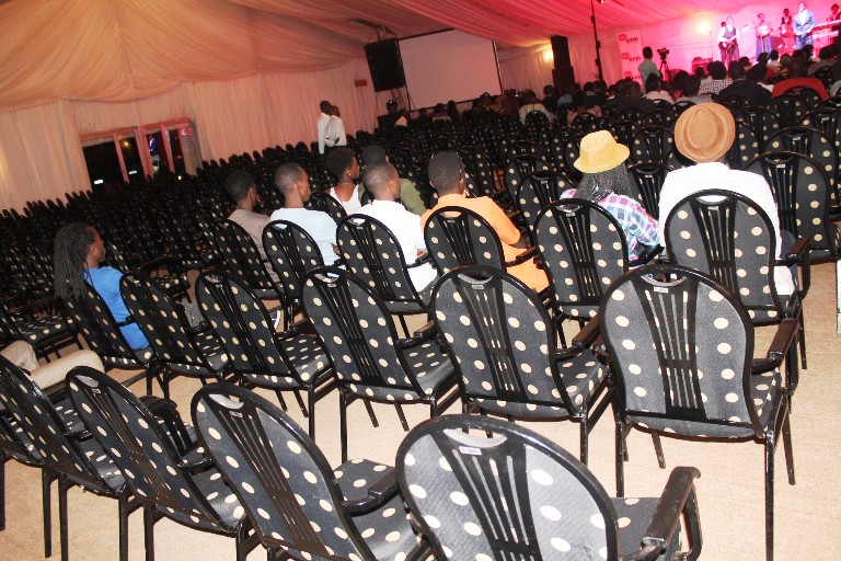 Alpha yaririmbiye abantu bake cyane muri Serena Hotel