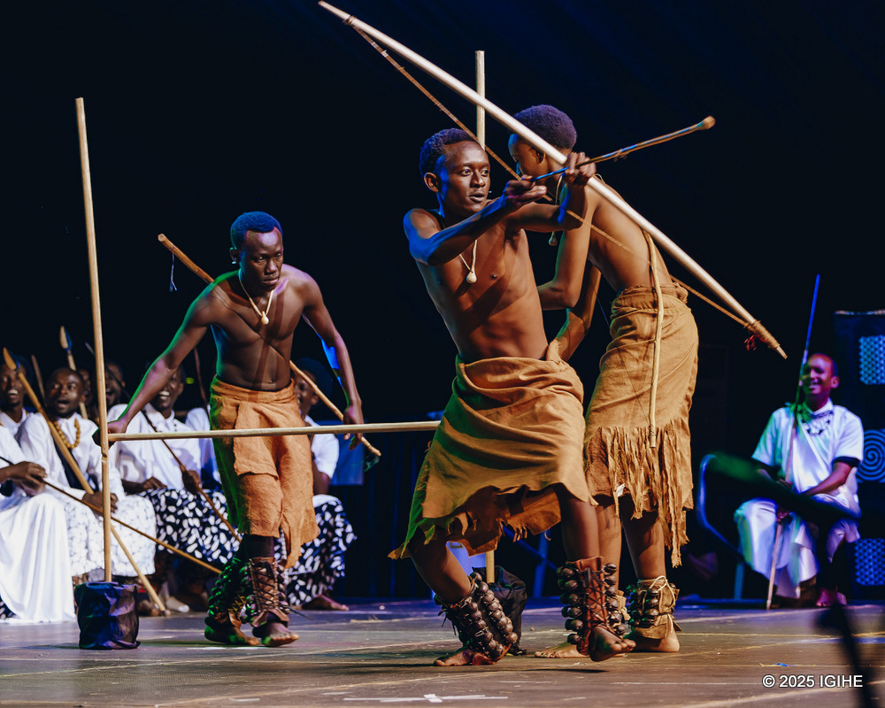 Itorero ‘Ishyaka ry’Intore’ ryerekanye imikino itandukanye yo hambere