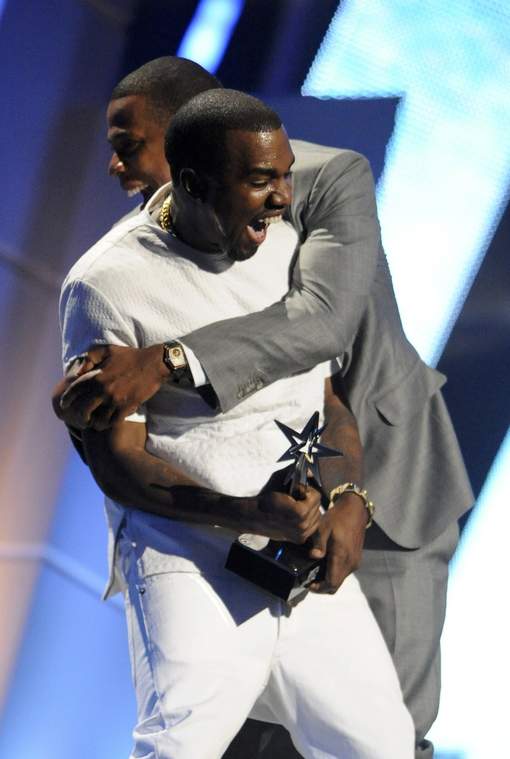 Kanye West na Jay-Z basanzwe ari inshuti magara.