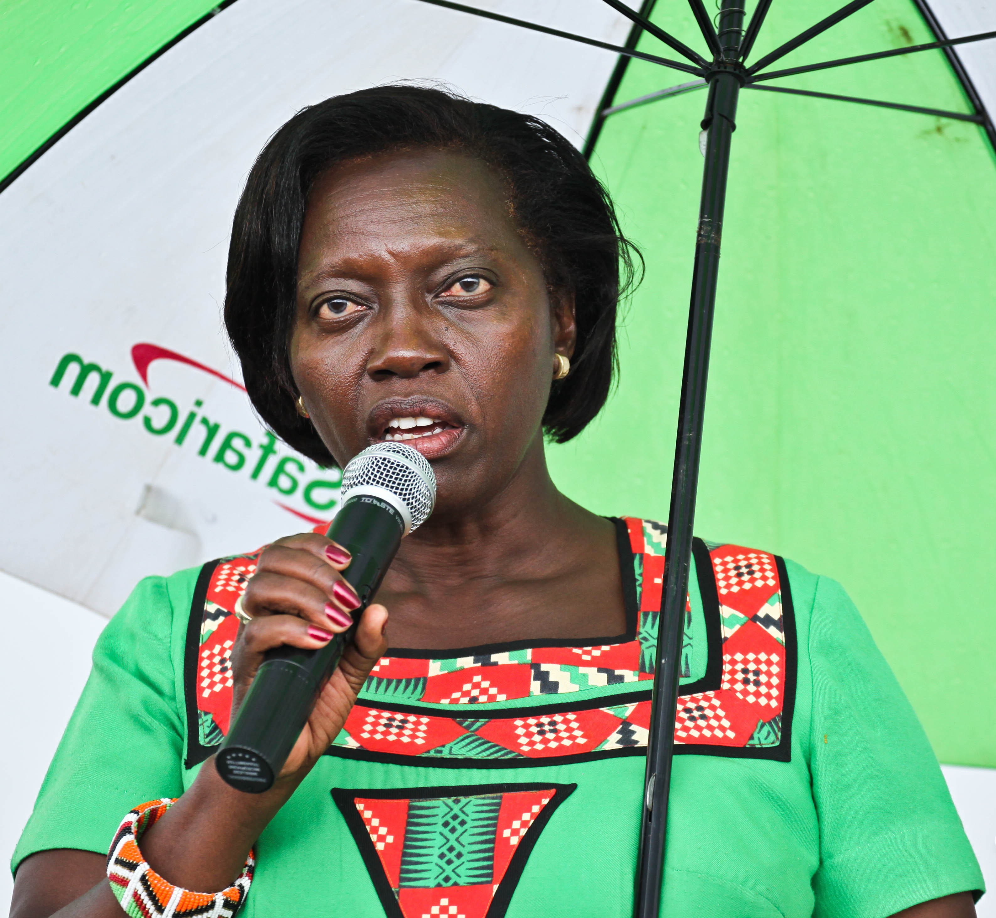 Martha Karua yabanje gufungirwa ku kibuga cy'indege cya Entebbe