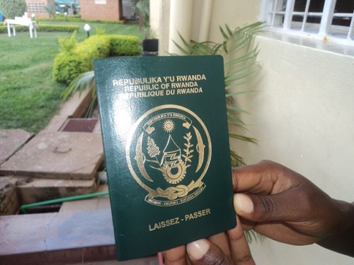 Laissez-passer nshya imeze nka passport