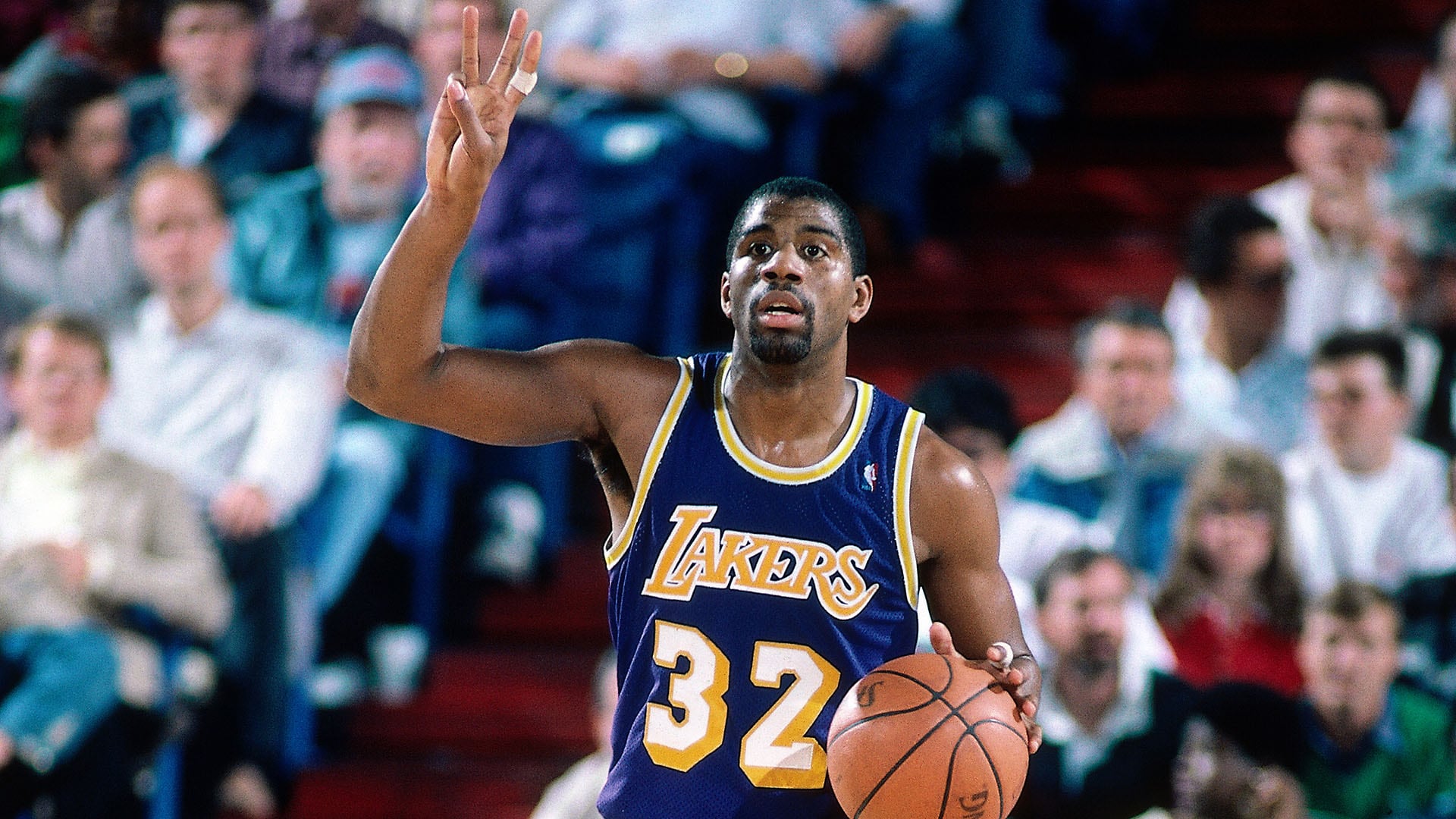 Magic Johnson yakinnye igihe kinini muri LA Lakers ari naho yubakiye izina