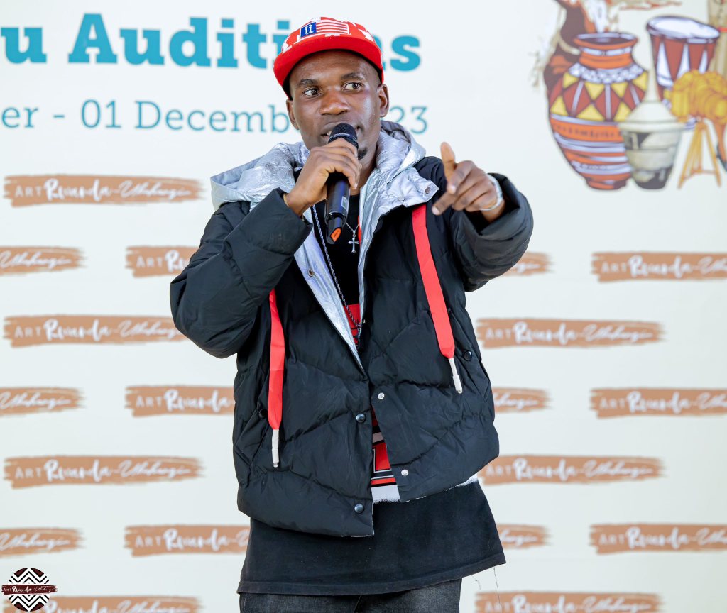 Nshutiyimana Evariste wiyita Evo G ufatira icyitegererezo ku muraperi Eminem