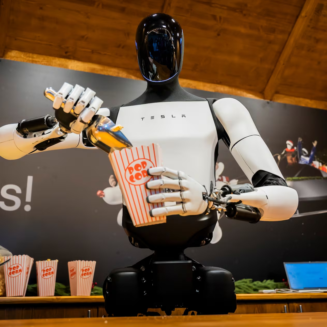 Musk yateguje gutangira kugurisha izi robots bitarenze 2027
