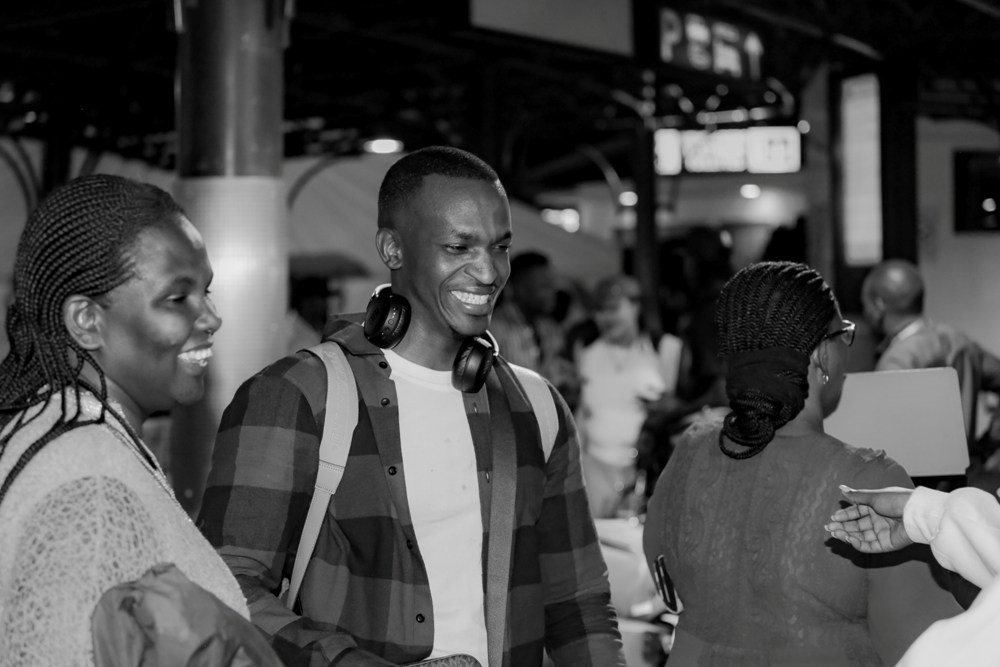 Gafishi Isaac avuga ko ubuzima yabayemo ari isomo rikomeye ashaka gukoramo indirimbo