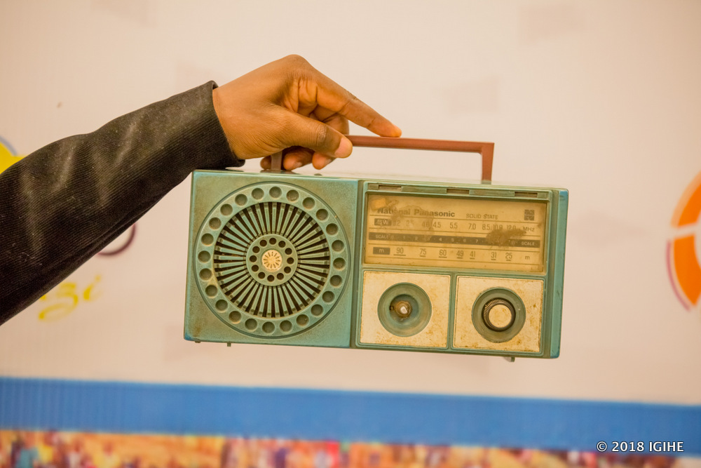 Radio ni igikoresho gikomeye mu kugeza amakuru ku bantu benshi