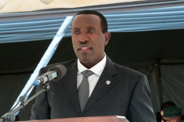 Dr Ntawukuriryayo wari Perezida wa Sena