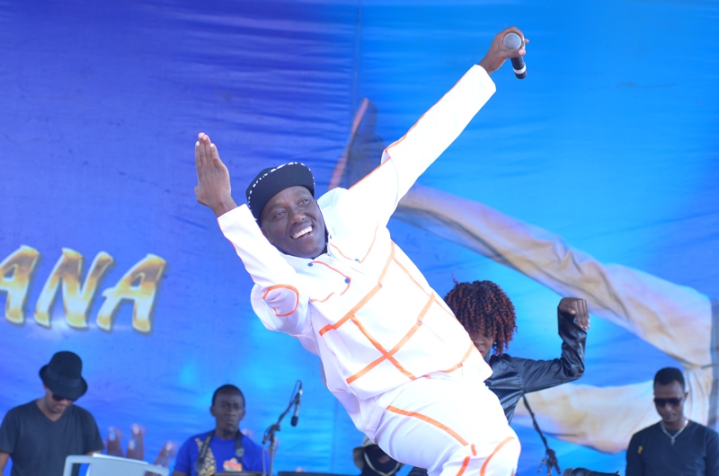 Senderi yafashe umwanzuro wo gusubira ku ntebe y’ishuri