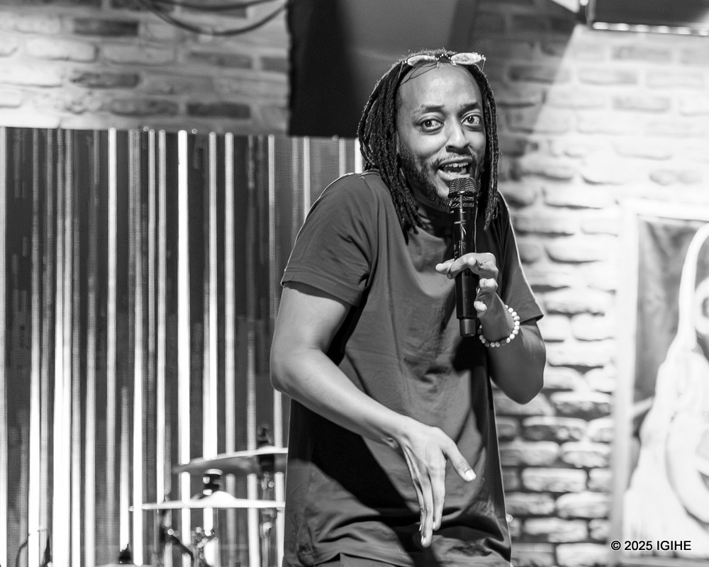 Sengazi na we mu Rwanda arisanga
