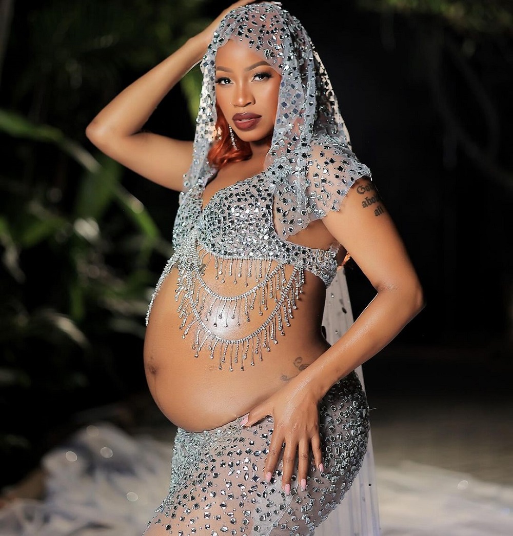 Sheebah yari amaze igihe kinini ahisha ko atwite