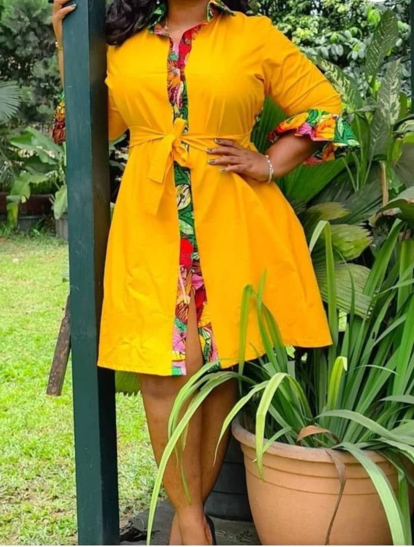 Tycoons Fashion Designers ikora imyambaro y'abagore