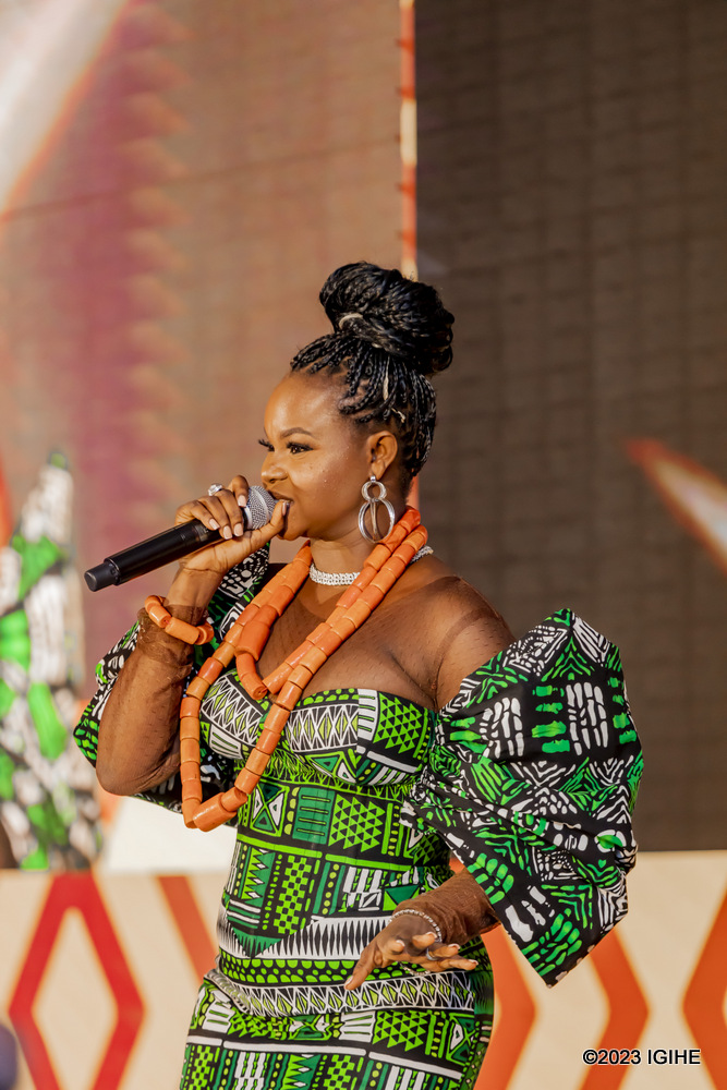 Umuhanzikazi Naomi Mac na we yasusurukije abitabiriye ibirori mu ndirimbo zitandukanye