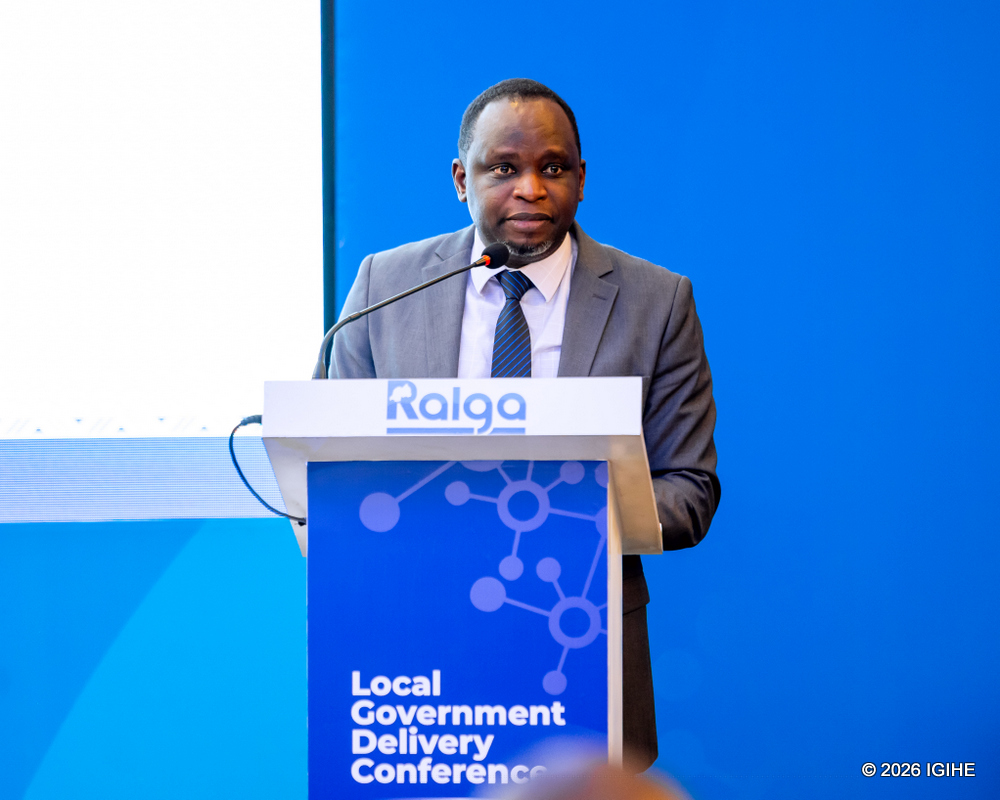 Umuyobozi Mukuru wungirije w’Ikigo cy’Igihugu cy’Ibarurishamibare NISR, Mwizerwa Jean Claude, yagaragaje ko amakuru ashingiye ku mibare iyo ajemo ibinyoma bigora gukorera abaturage igenamigambi