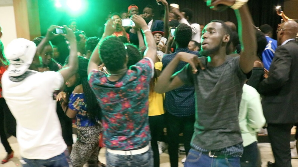 Meddy yararirimbye benshi barizihirwa