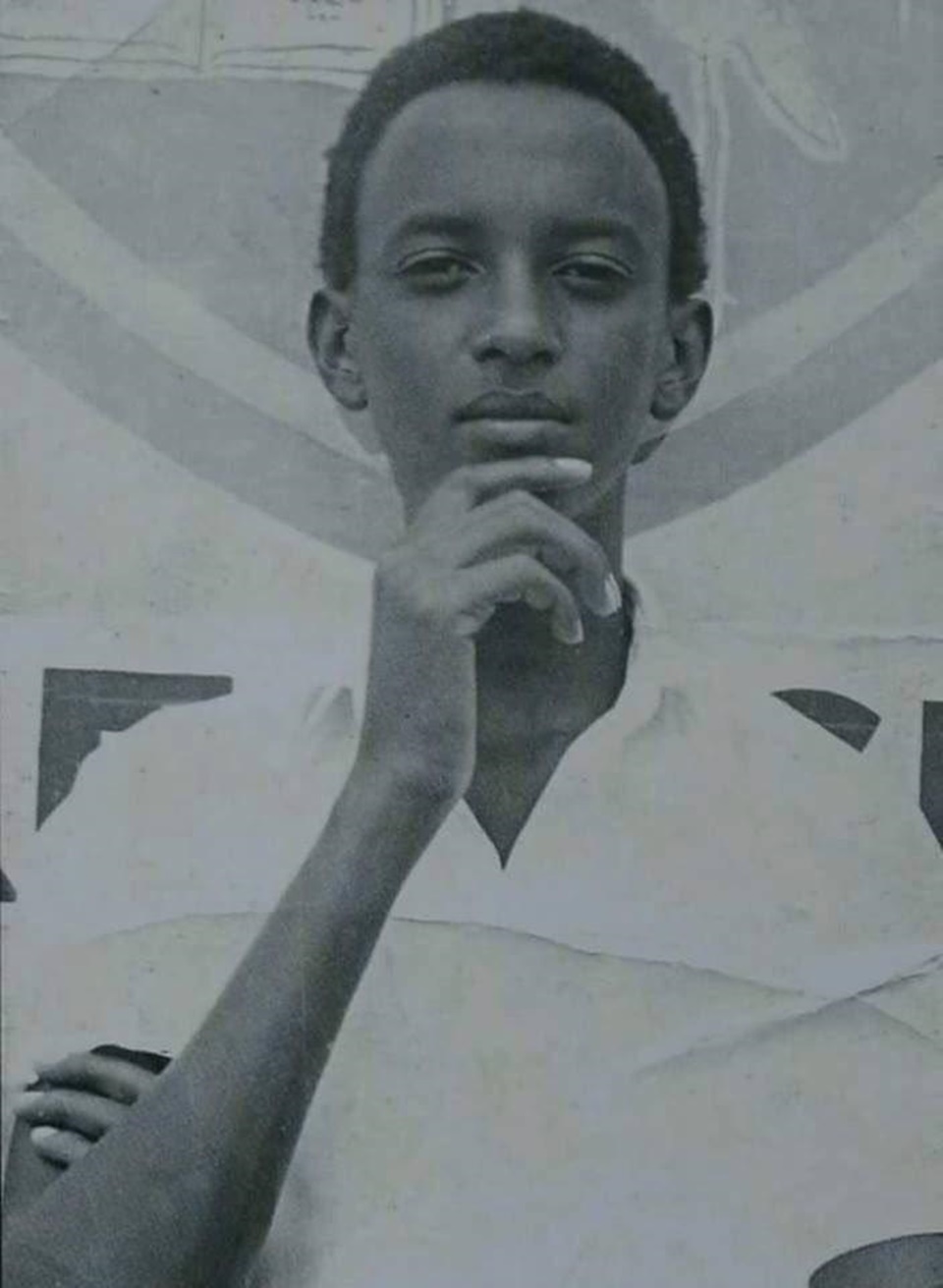 Perezida Kagame wakuriye mu buhunzi, yabyirutse ari umwana uca bugufi