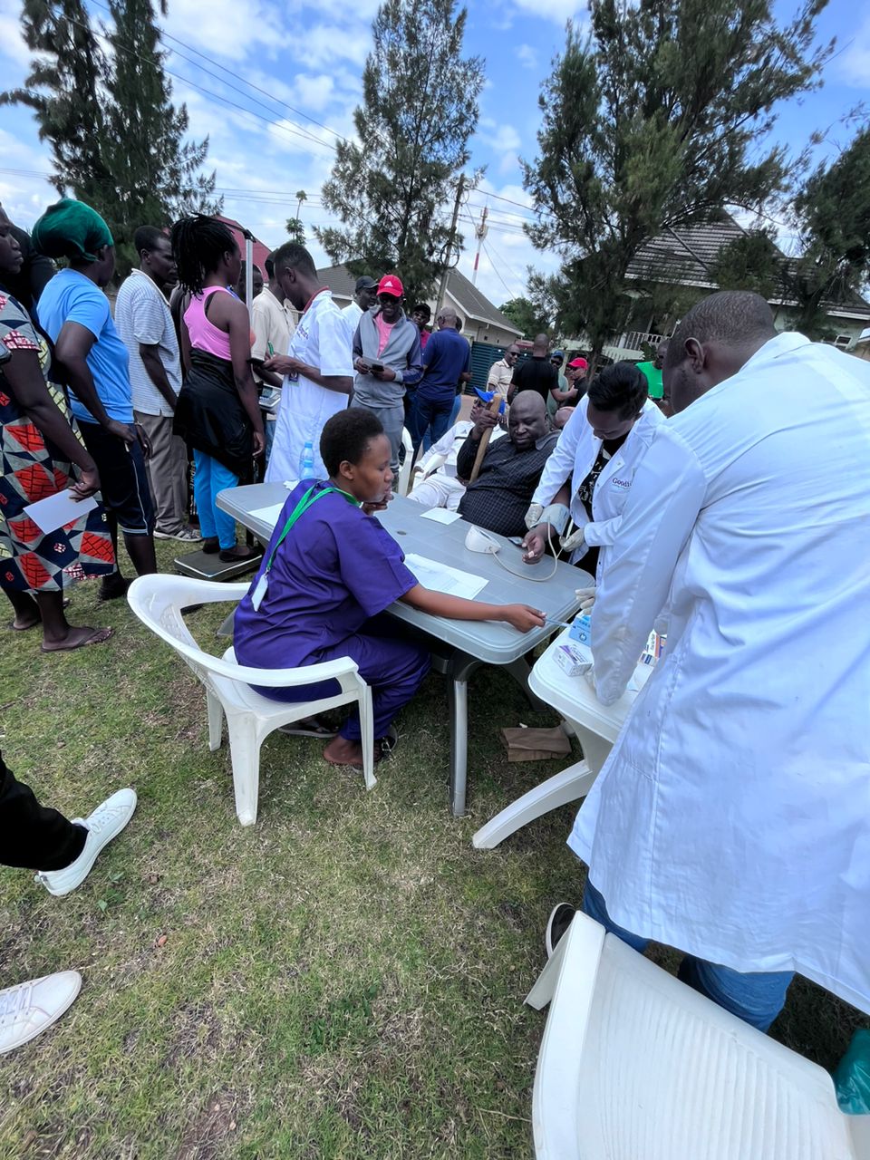 Abaturage bahawe amahirwe yo gupimwa indwara zitandura