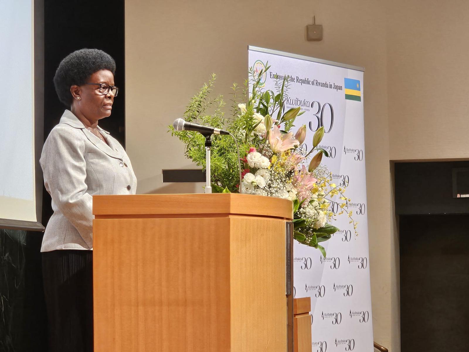 Ambasaderi w’u Rwanda mu Buyapani, Mukasine Marie Claire, yasabye urubyiruko kurangwa n'ubunyangamugayo