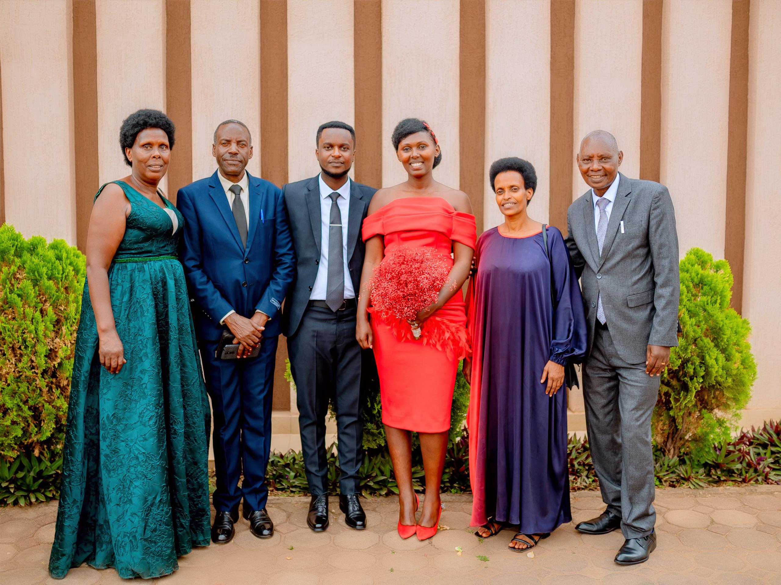 Jado Sinza na Esther Umulisa bari bagaragiwe n'ababyeyi babo