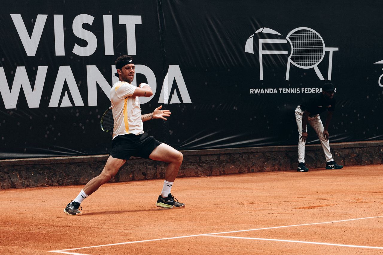 Marco Cecchinato azisobanura na Joel Schwaerzler ku wa Gatanu