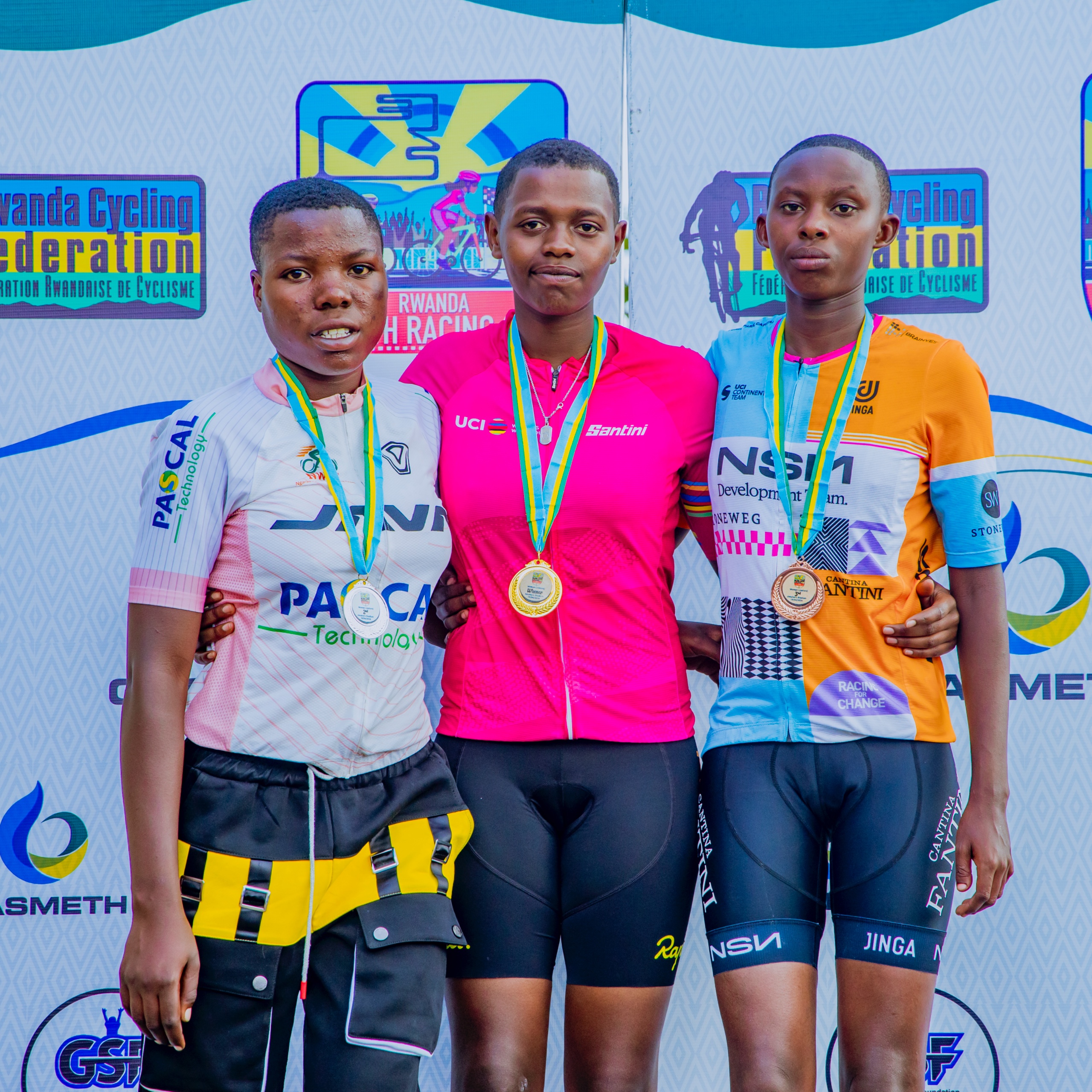 Abakinnyi batatu ba mbere mu bakobwa bari munsi y'imyaka 19