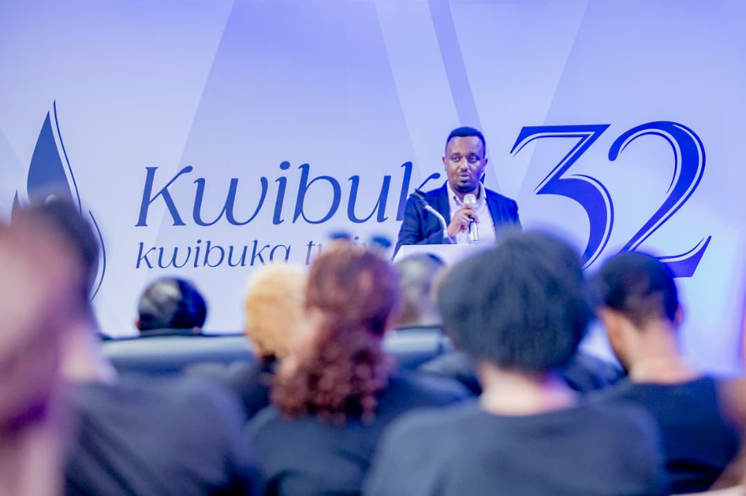 Umukozi w’Urwibutso rwa Jenoside rwa Kigali, Serge Rwigamba yatanze ikiganiro ku mateka ya Jenoside yakorewe Abatutsi mu 1994