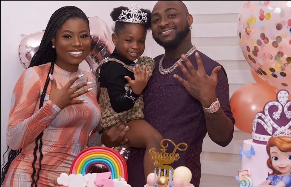 Sophia na Davido babyaranye umukobwa
