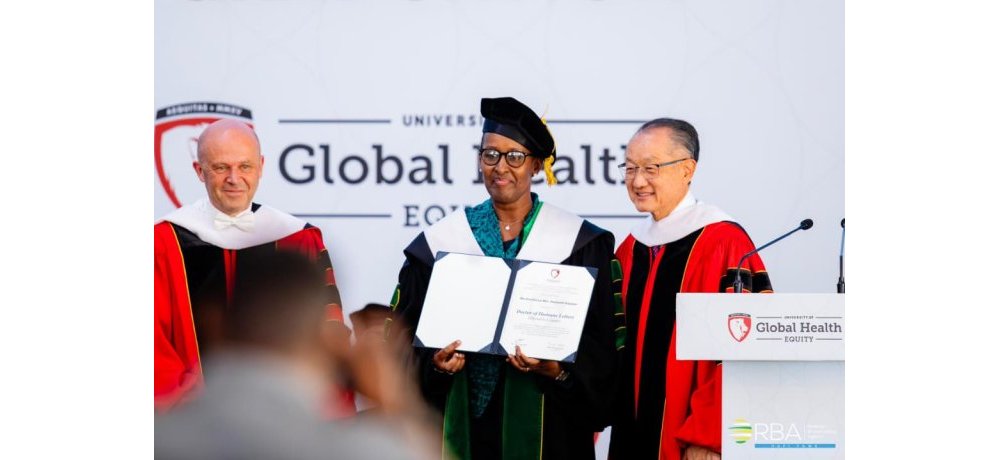 Madamu Jeannette Kagame yahawe Impamyabumenyi y’Ikirenga y’Icyubahiro, ashimirwa umuhate ukomeye yashyize mu guteza imbere ubuvuzi