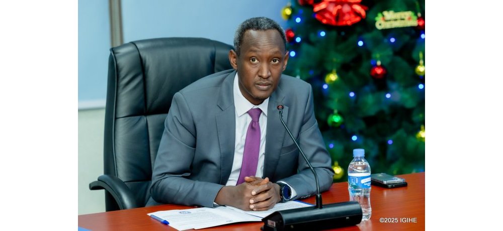 Umuyobozi Mukuru w’Ikigo cy’Igihugu cy’Ibarurishamibare, Ivan Murenzi, ubwo yagezaga ku banyamakuru ishusho y’umusaruro mbumbe w’igihugu