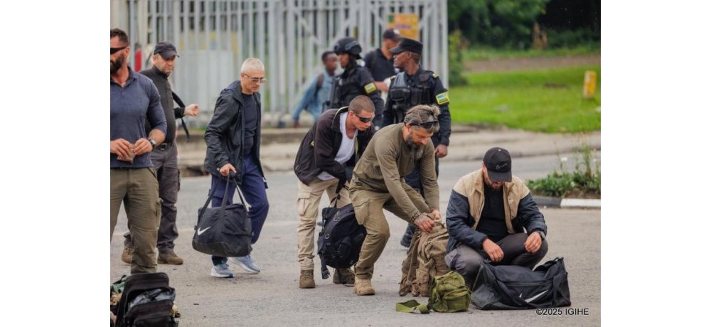 Abacanshuro b’Abanyaburayi bafashaga ingabo za FARDC n’indi mitwe, basubiye iwabo u Rwanda rwemera kubaha inzira