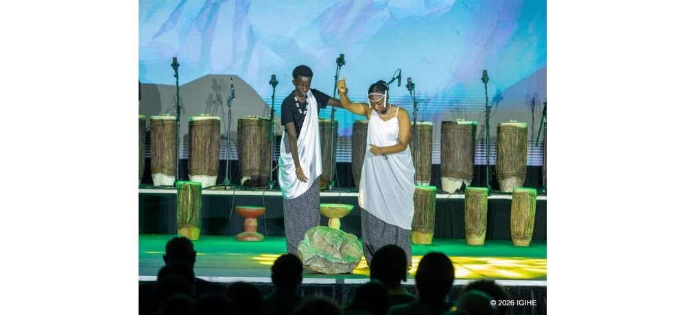 Abiga muri Greeen Hills Academy berekana imikino igaragaza umuco Nyarwanda