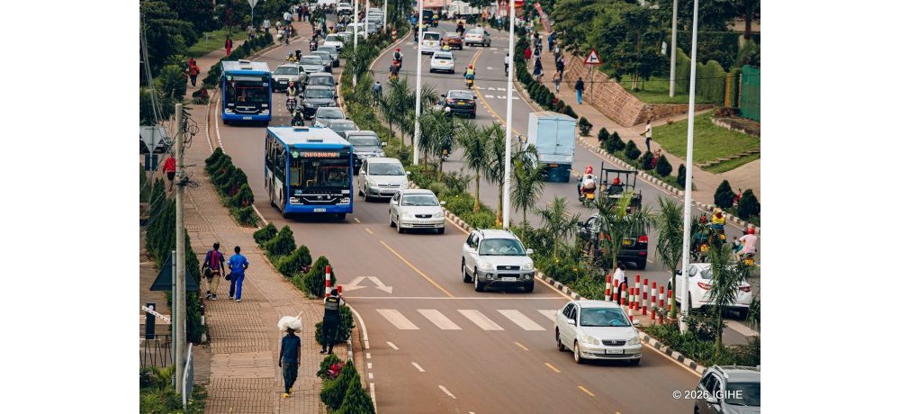 Abakoresha bisi bishimira izi mpinduka kuko zatumye bihuta mu ngendo bakora