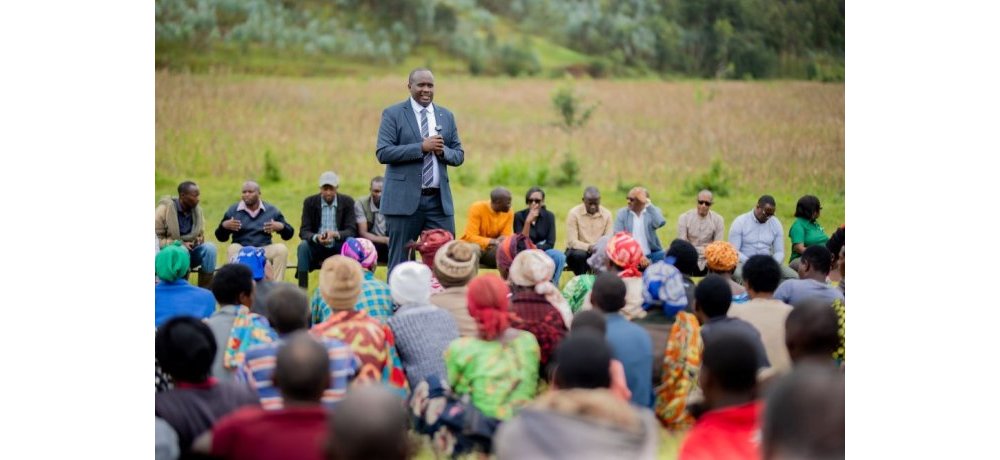 Umuyobozi wa Ishema SACCO Nyamagabe, Zabanyinshi Jean Baptiste, yavuze ko ubufatanye bwa SACCOs na BRD ari umuyoboro mwiza wo kwegereza abaturage serivisi z’imari kandi zihendutse