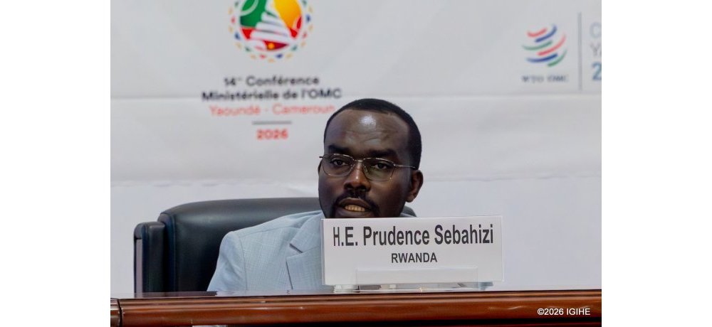Minisitiri Sebahizi Prudence yasangije ibindi bihugu intambwe n’ingamba u Rwanda rufite mu guteza imbere ubucuruzi binyuze muri serivisi, guhanga imirimo no kubaka ubukungu budaheza