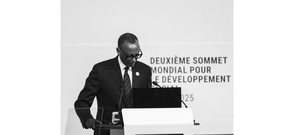 Perezida Kagame yashimangiye ko kugera ku iterambere rirambye bisaba imbaraga z’ababikeneye aho gutegereza ak’imuhana