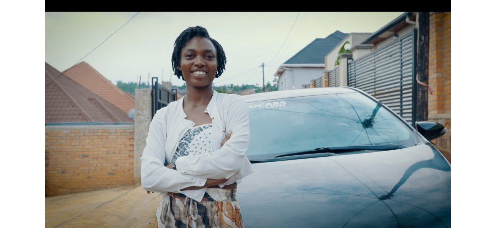 Kayigire afatanya akazi ko gutwara taxi no kwiga amategeko muri kaminuza