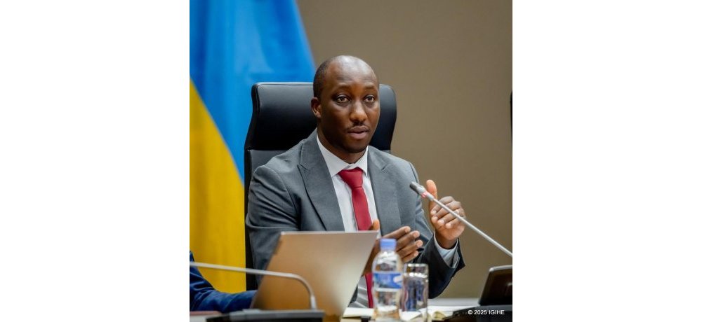 Minisitiri w’Ibikorwaremezo, Dr. Jimmy Gasore, ni we wari uhagarariye Guverinoma muri uyu mushinga
