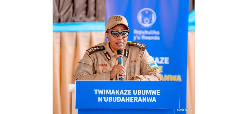 Komiseri Mukuru Wungirije wa RCS, DCG Rose Muhisoni, yasabye abagiye kurangiza ibihano kuzafatanya n’abandi mu iterambere ry’igihugu