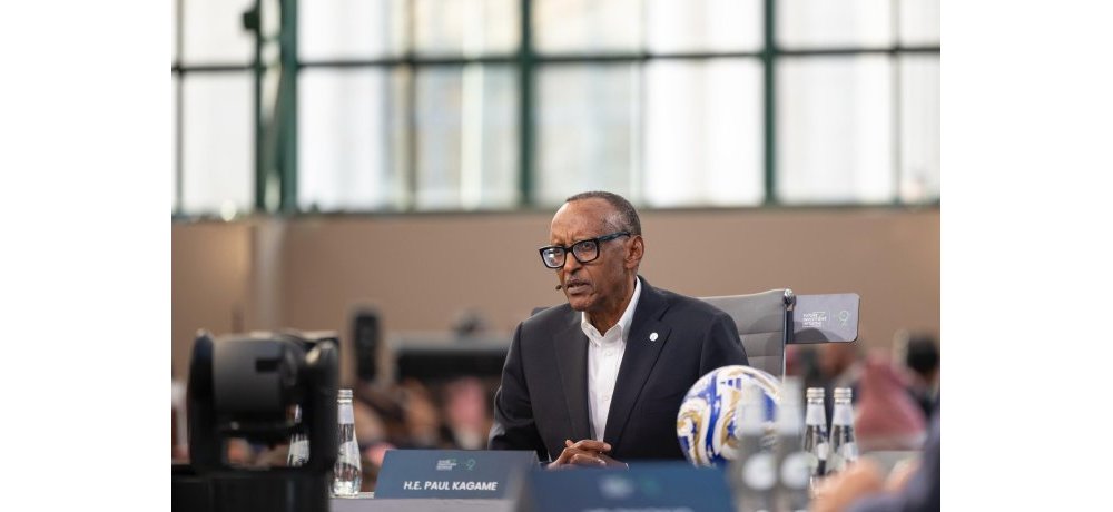 Perezida Kagame Paul yagaragarije Isi icyo abayobozi bakwiye gukora kugira ngo bigarurire icyizere cy’abo bayoboye cyamaze gutakara mu bihugu byinshi