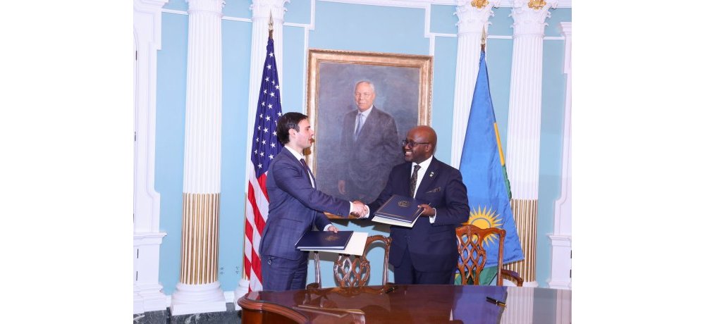 Ku ruhande rw’u Rwanda yashyizweho umukono na Minisitiri Olivier Nduhungirehe, na ho ku ruhande rwa Leta Zunze Ubumwe za Amerika yari Jeremy Lewin