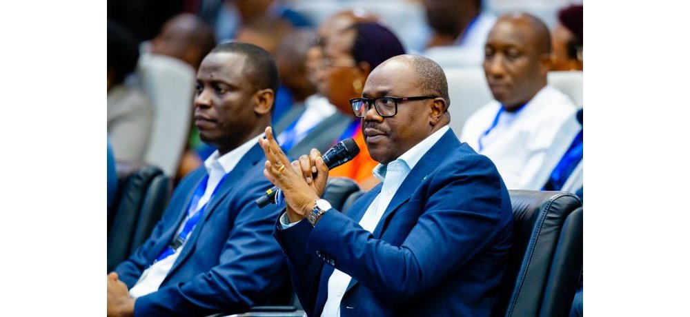 Minisitiri w’intebe, Dr Nsengiyumva Justin, yavuze ko isuku nke ari ikibazo kitagakwiye kuba kigihari