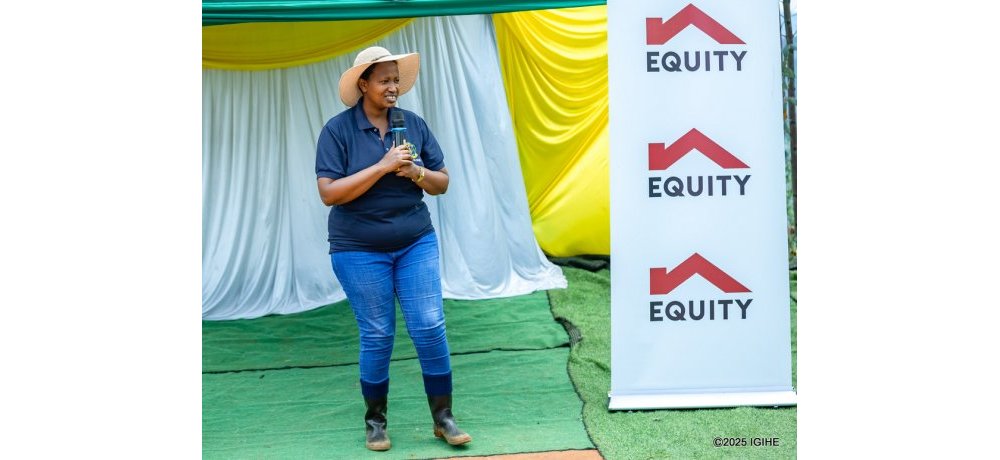 Umunyabanga Nshingwabikorwa w’Umurenge wa Nyankenke, Uwera Jane, yashimiye Equity Bank yahisemo gutera ibiti muri uyu murenge