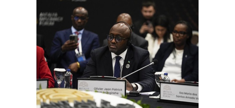 Minisitiri Nduhungirehe yashimangiye ko ingamba z’ubwirinzi zizakurwaho ari uko FDLR yasenywe