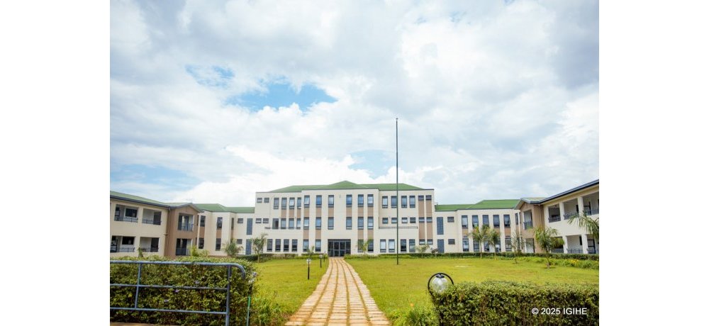 Ntare Louisenlund School ni ishuri ryigwamo n’abana b’abahanga bahize abandi