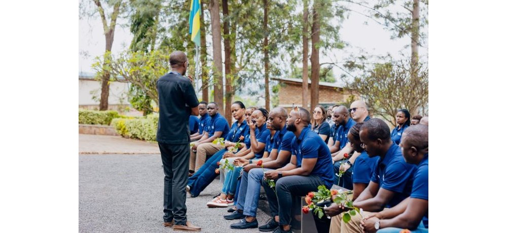 Abayobozi n’abakozi basobanuriwe amateka ya Jenoside yakorewe Abatutsi mu 1994